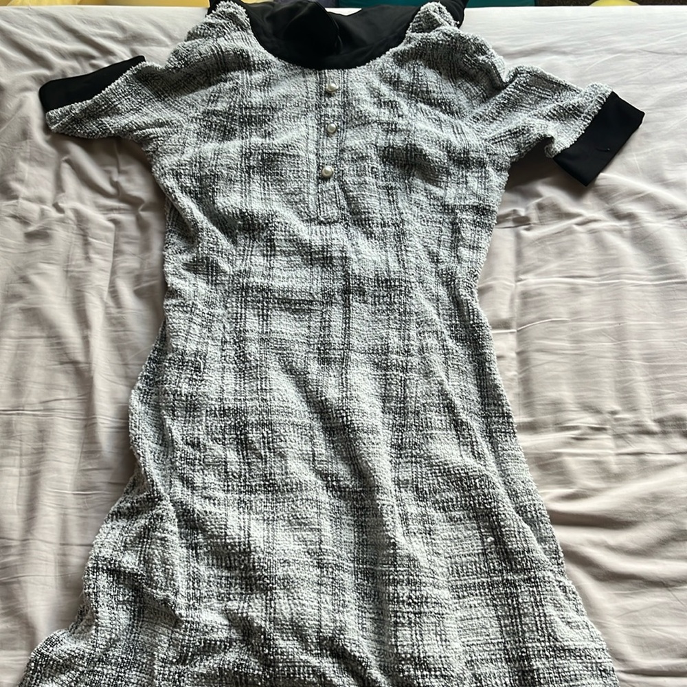 Grey dress w/ pearlescent buttons, soft inner lining, lightweight, warm.